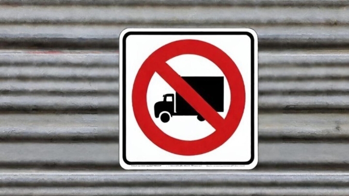 El BOE publica las restricciones a camiones en Navarra y País Vasco para 2026
