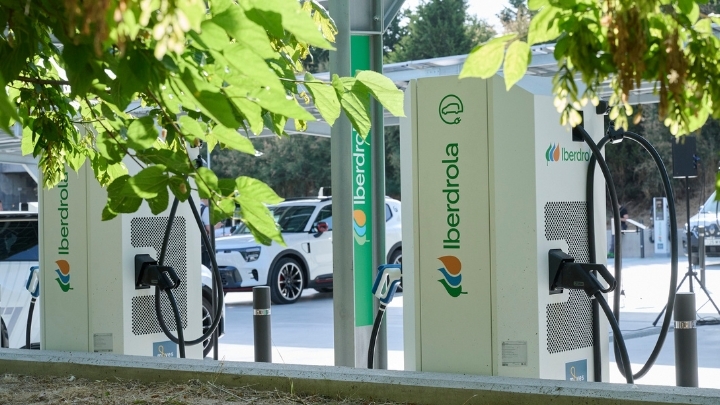 Iberdrola supera los 11.000 puntos de recarga públicos en funcionamiento