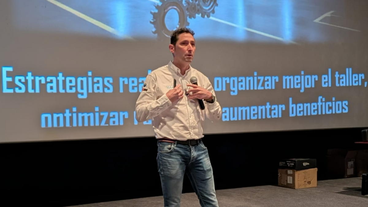 Un taller multimarca que rompe moldes: la receta del éxito de Tecnoauto Martos