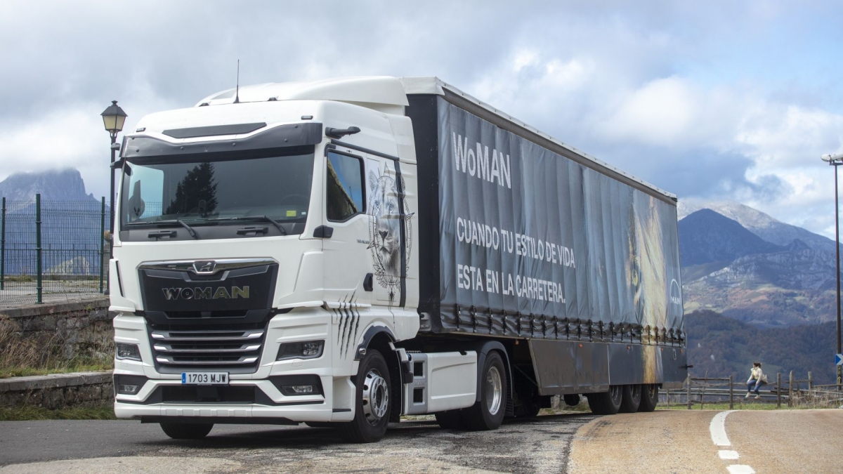 MAN lanza la sexta edición de las becas WoMAN