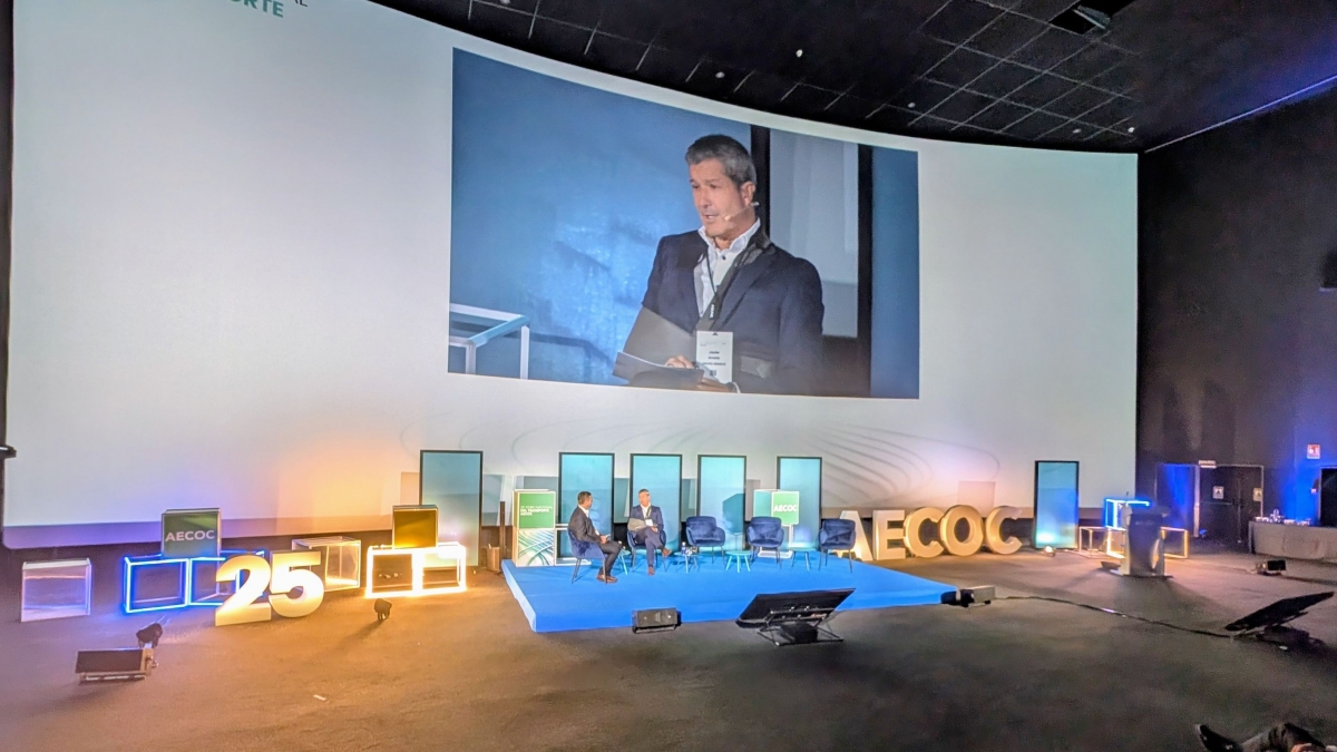 Javier Arnedo ha protagonizado uno de los momentos de mayor interés en el Foro del Transporte de Aecoc.