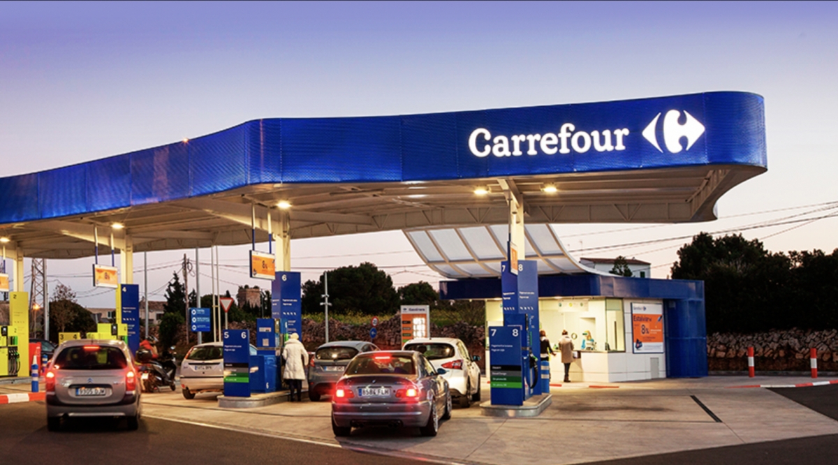 Carrefour aplicará un descuento del 10% en carburantes a sus clientes entre el 20 de marzo y el 8 de abril