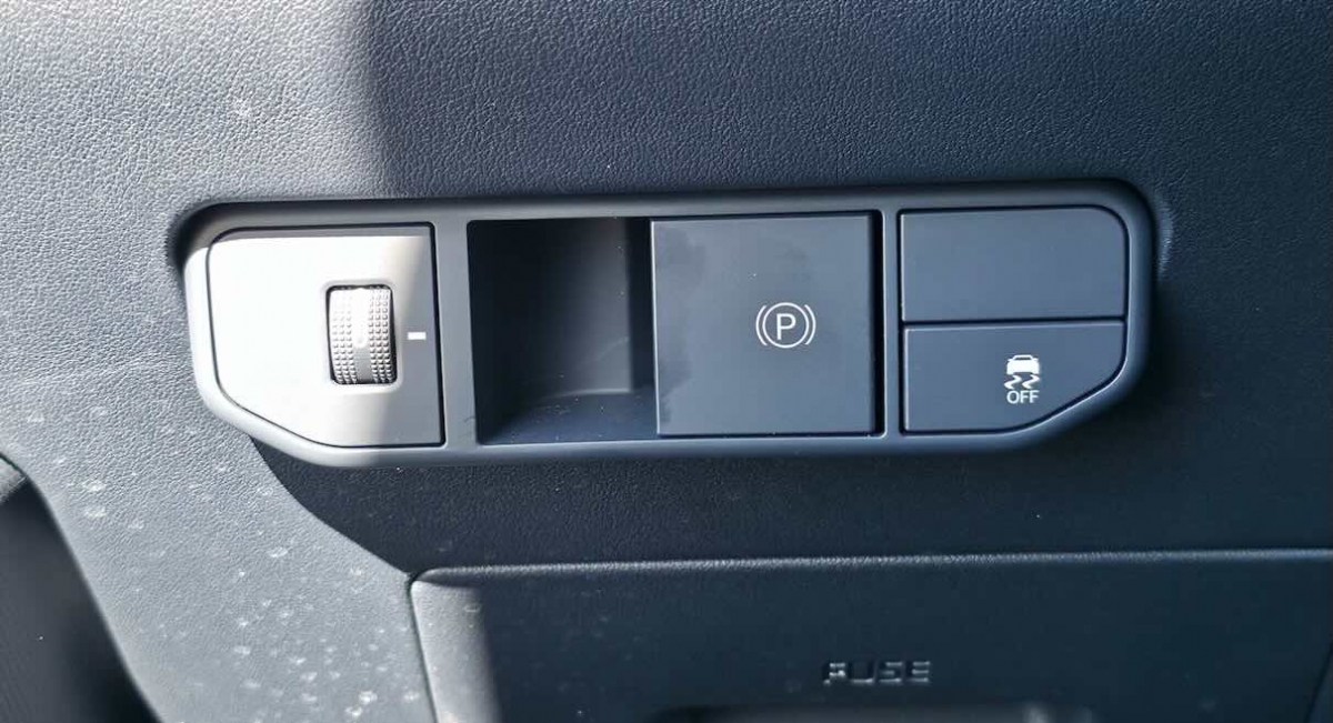 La PV5 cuenta, por supuesto, con freno de estacionamiento de accionamiento eléctrico.