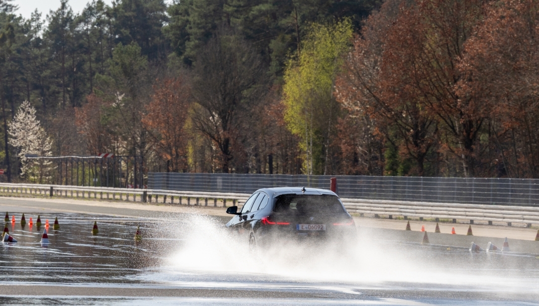 Hankook logra una triple victoria con Ventus evo y Ventus Prime 4 en las pruebas de primavera de Auto Bild y AvD