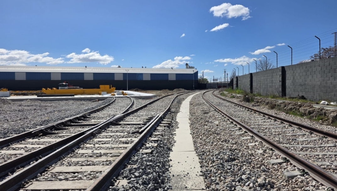 Siderúrgica Requena impulsa un hub ferroviario en Madrid que pasará de la carretera al tren 400.000 toneladas al año