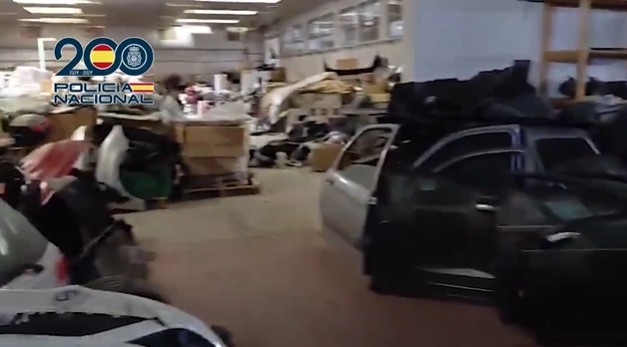 Nueve detenidos de una misma familia por el robo de 40 coches de lujo, que desmontaban en talleres ilegales para vender por piezas