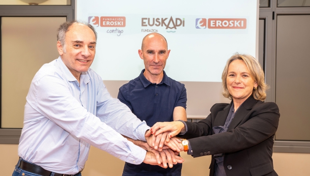 Eroski renueva su acuerdo con la Fundación Euskadi para promover hábitos saludables a través del deporte
