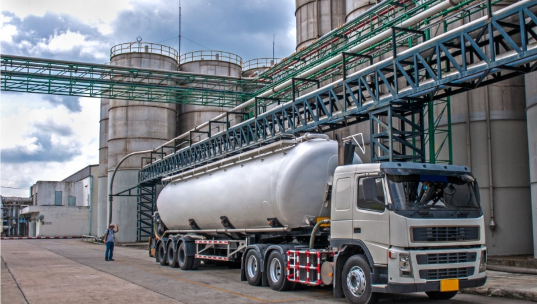 Transportes Santos (Pañalón) compra Transportes Líquidos Jaén