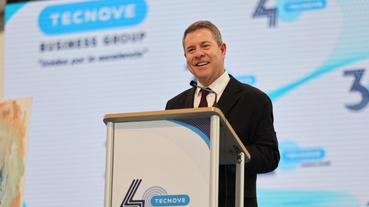 El presidente de Castilla-La Mancha, Emiliano García-Page,  anunció que el próximo año el Gobierno de Castilla-La Mancha concederá a Ramírez la Medalla de Oro al Mérito en la Renta y el Crecimiento.