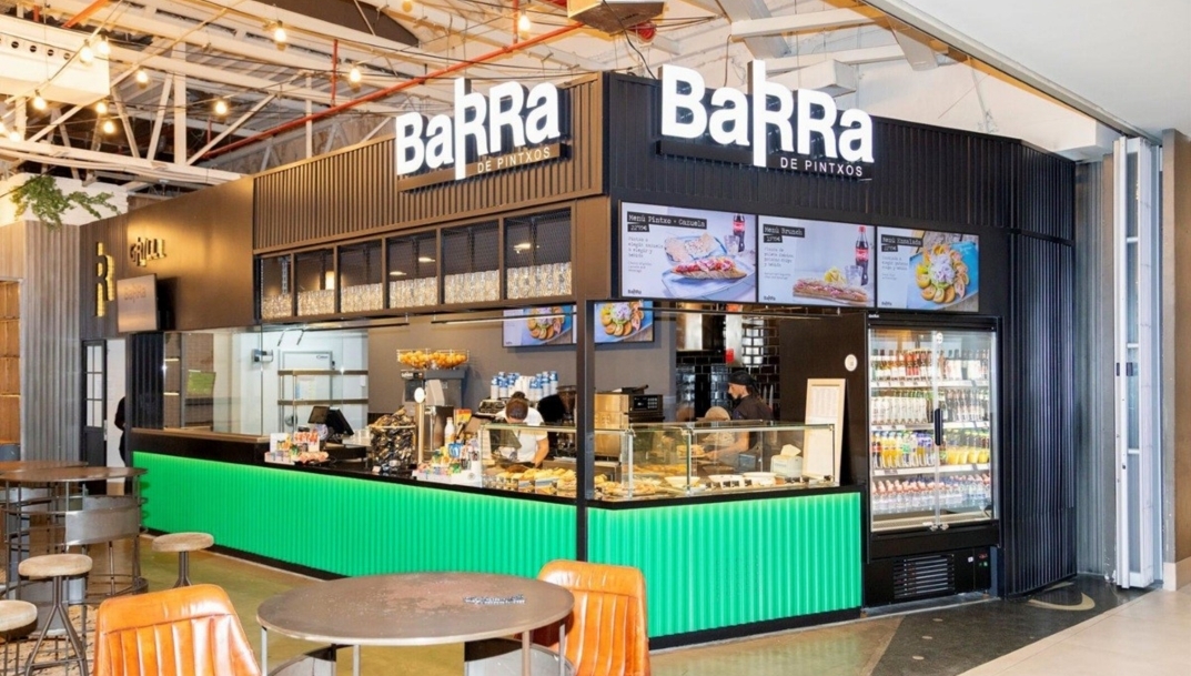 BaRRa de Pintxos abre un restaurante en el aeropuerto de Ibiza y entra en el canal Travel