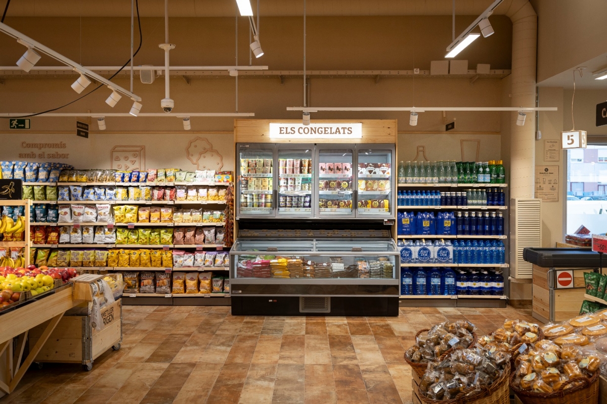 Sección de refrigerados de Ametller Origen.