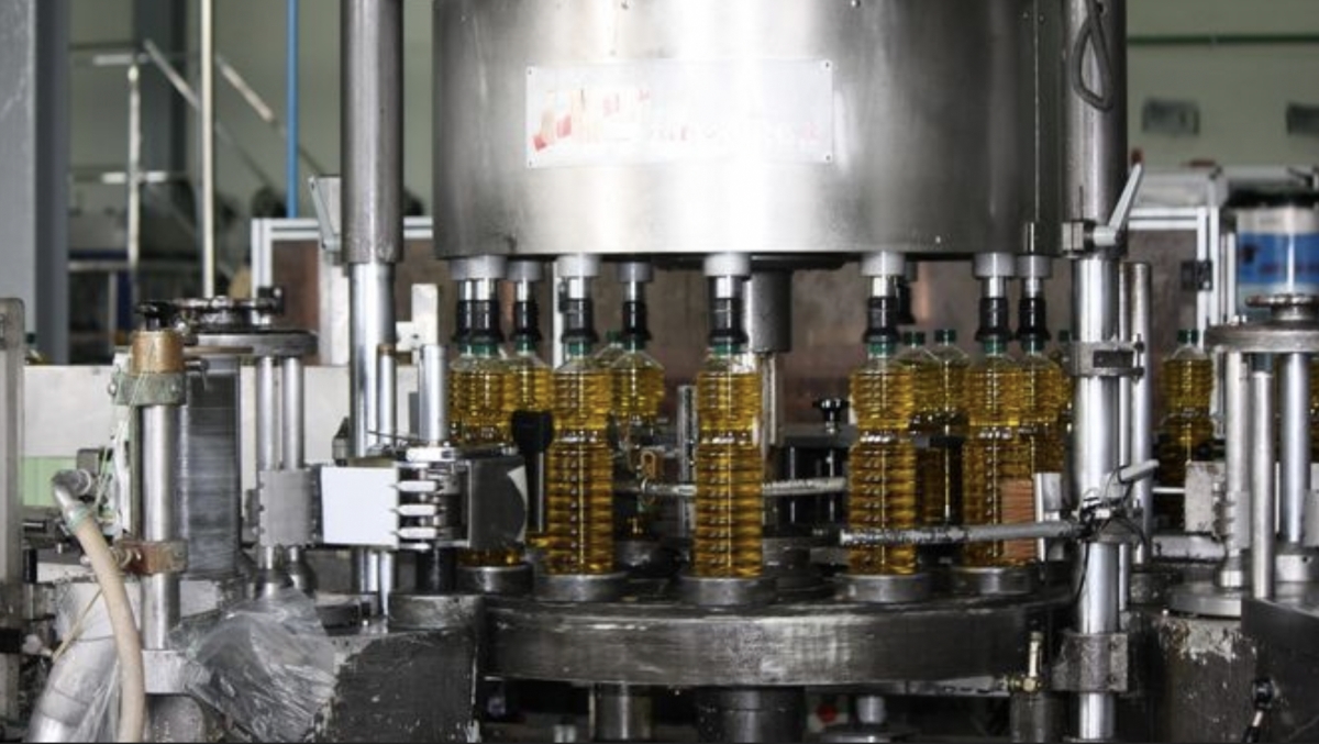 Las envasadoras de aceite procesan 349 millones de litros en el primer semestre y confirman la 