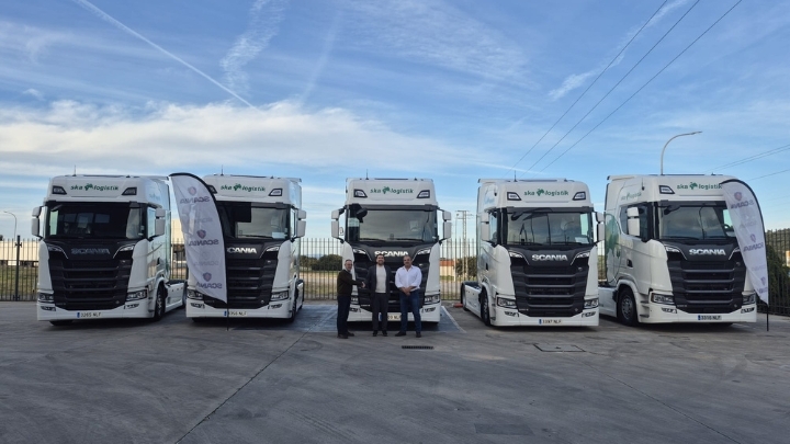 Ska Logistik incorpora cinco nuevas tractoras Scania V8 a su flota
