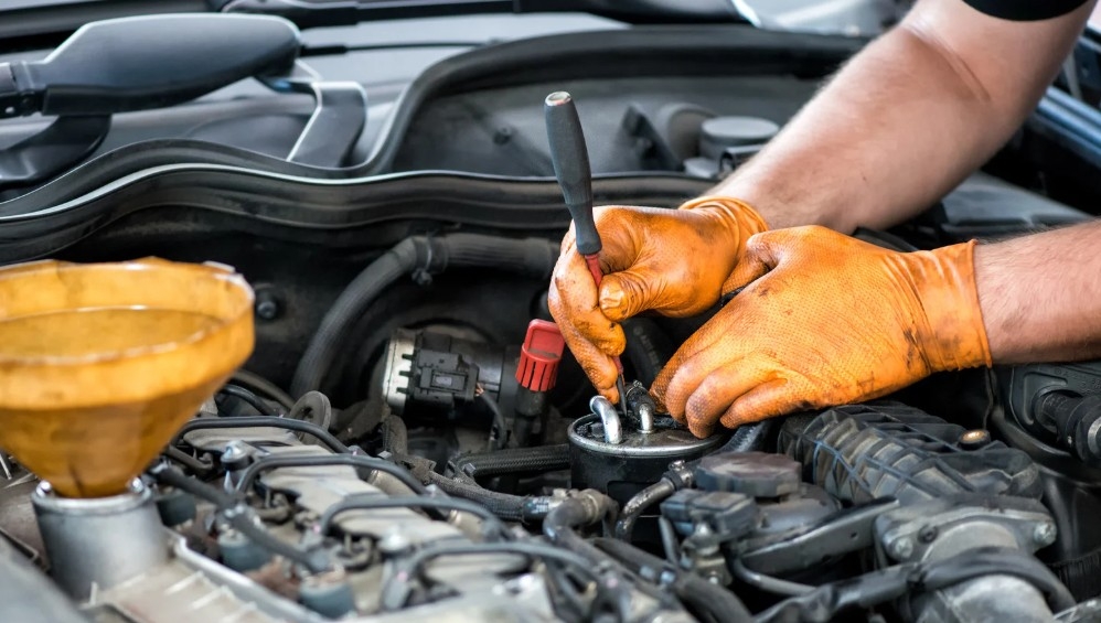 Condenado a un año de cárcel por vender un móvil inexistente en Wallapop para saldar su deuda con un taller mecánico