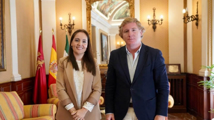 Aecoc y Badajoz llegan a un acuerdo para poner en marcha un nuevo modelo de distribución urbana de mercancías