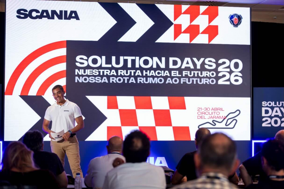 Joao Crema, director de ventas de Scania Ibérica, mostró las soluciones de Scania para la descarbonización.