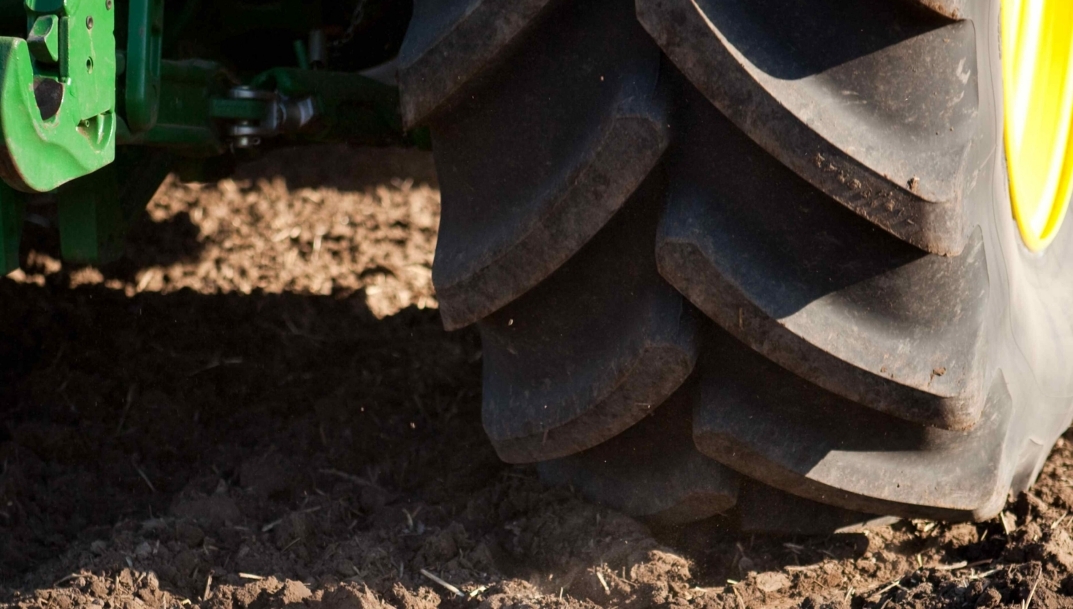Bridgestone amplía su oferta agrícola con seis nuevas medidas extragrandes de sus neumáticos VT-Tractor