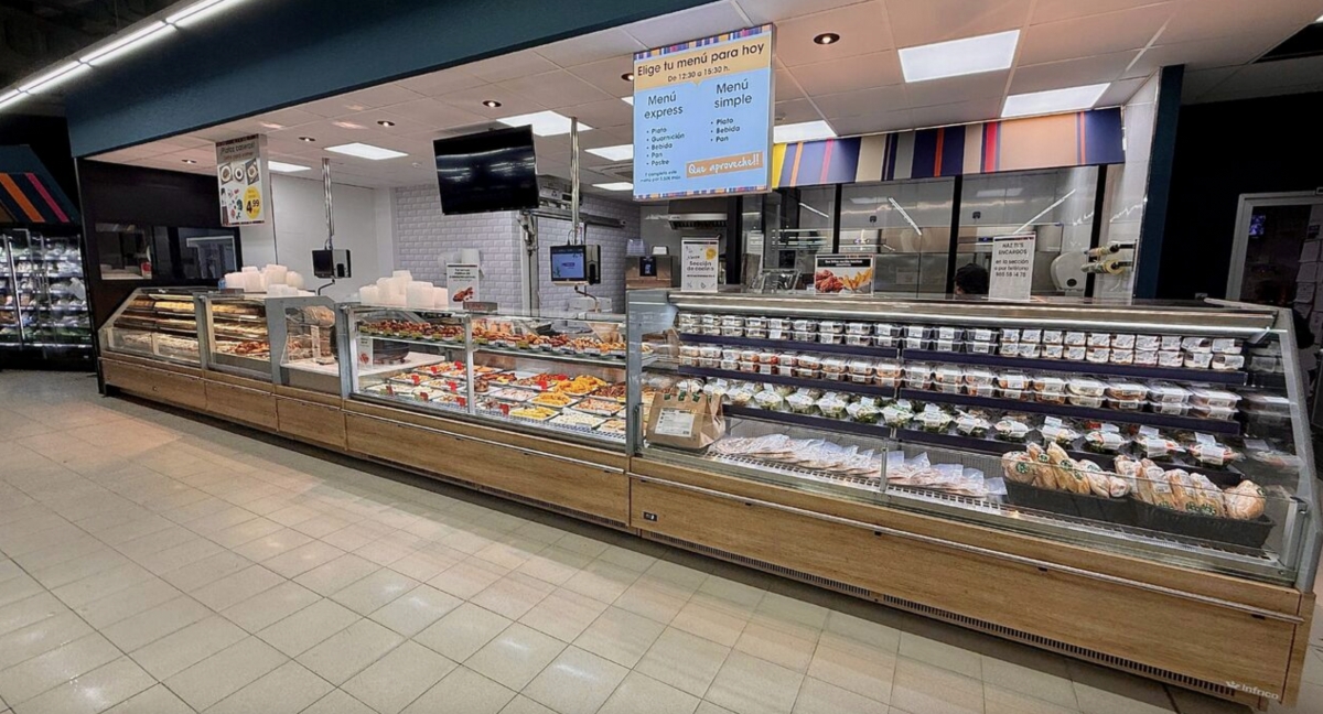 Panorámica de la sección de cocina.
