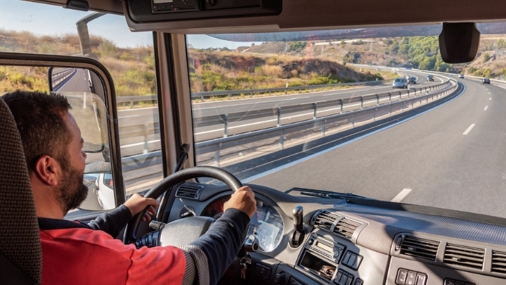 Transportes convoca ayudas por cuatro millones para la formación en transporte por carretera