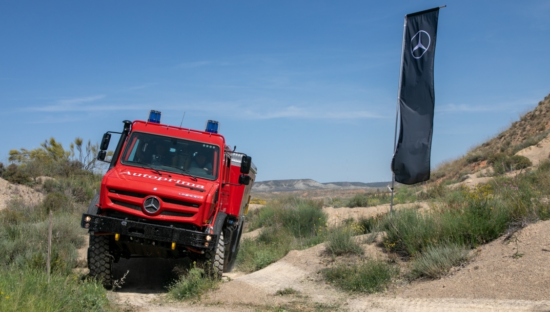 El camión Unimog, protagonista de las I Jornadas de Conducción para la Extinción de Incendios Forestales de Autoprima