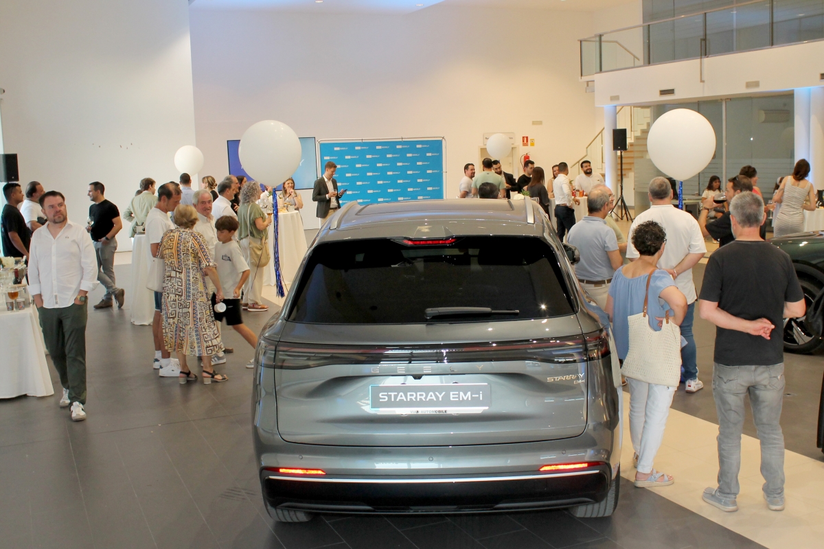 Geely anticipa en Zaragoza su desembarco español con 20 concesionarios y previsión de 50 a final de año