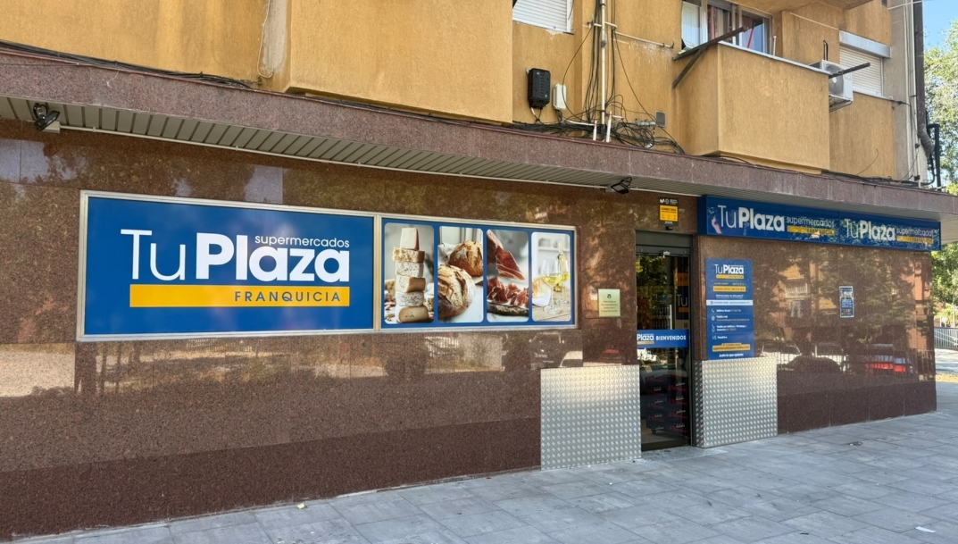 Plaza Supermercados abre su primera franquicia en Madrid y apuesta por el comercio de proximidad