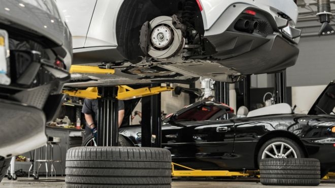 La factura del taller se encareció en abril un 3,5% más que en 2025 y se mantiene por encima de la inflación 
