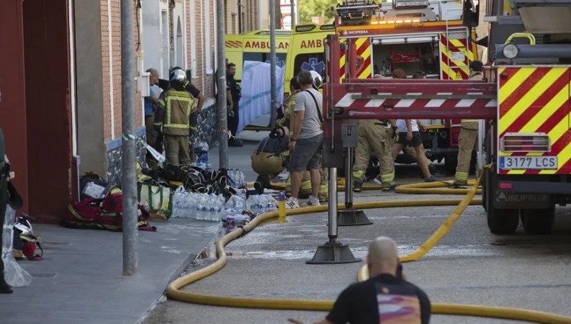 El incendio en un taller mecánico de Calatorao (Zaragoza) ocasiona la muerte de un trabajador y un bombero