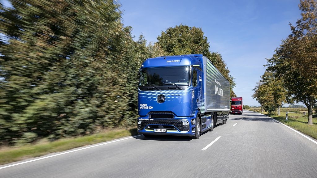 Daimler Truck refuerza la movilidad eléctrica de larga distancia con el reto 
