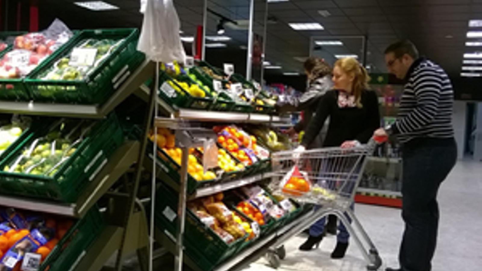 Eroski llega a los 60 supermercados franquiciados en Andalucía
