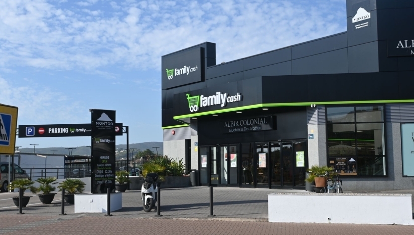 Family Cash abre su nuevo supermercado en Jávea (Alicante) con cerca de 2.000 m2