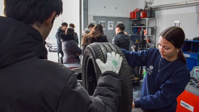 Los talleres de Alicante agotan todas las plazas para los ciclos oficiales de formación en electromecánica y automoción