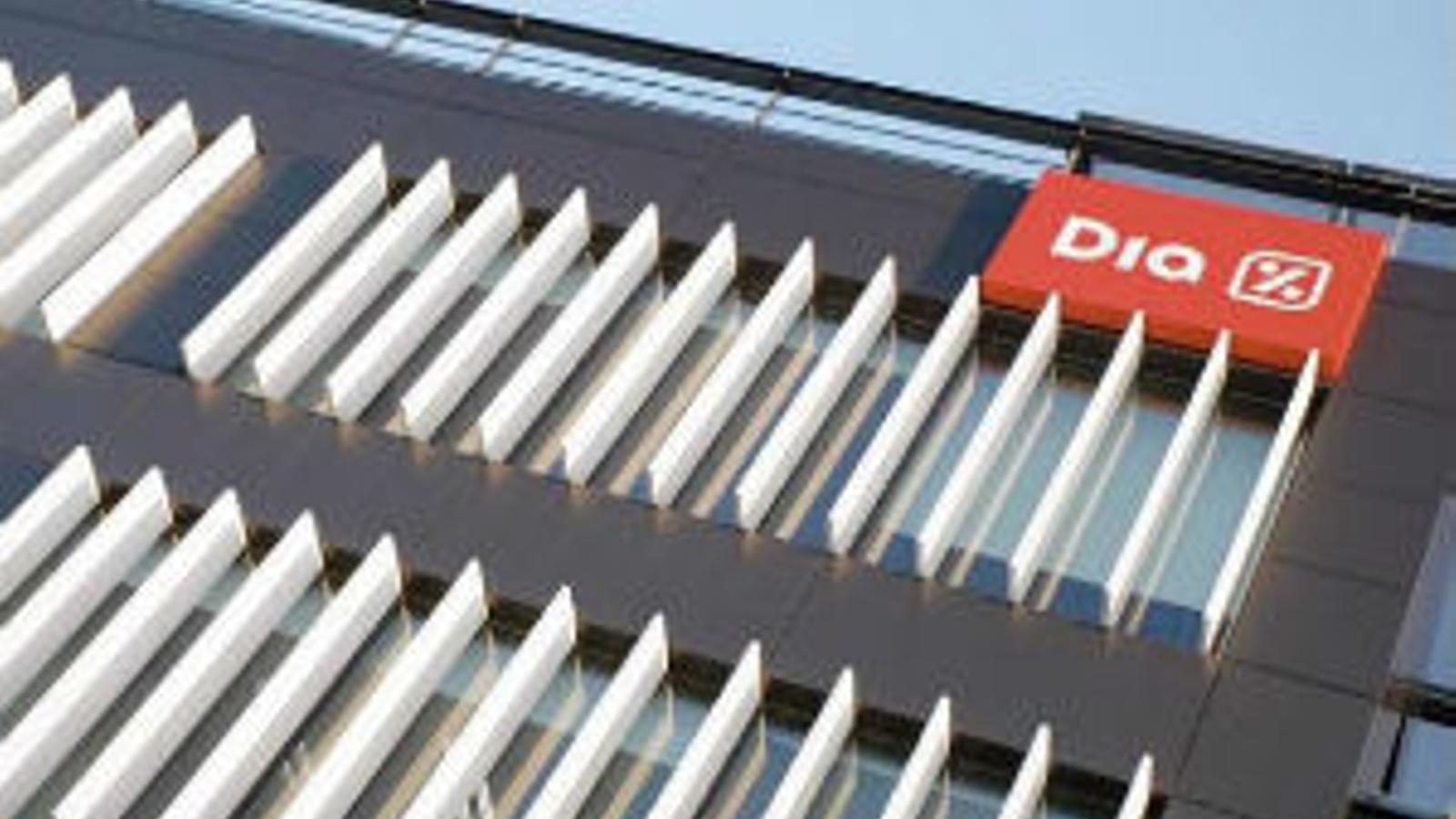 Dia aprueba un plan de incentivos para 220 directivos