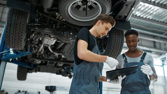 La cifra de negocio del taller creció un 8,2% durante el pasado junio y mantiene su holgura por encima del sector servicios (6,4%)