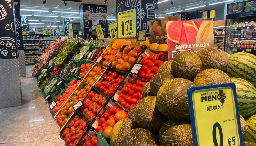 Sección de fruta y verdura del nuevo Cash Fresh de Málaga.