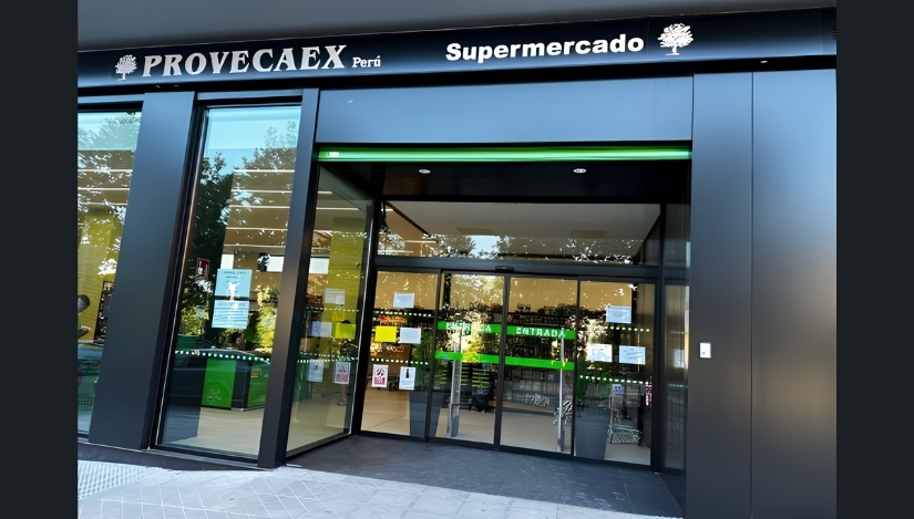 Carrefour cierra la compra de tres tiendas a Provecaex en Extremadura