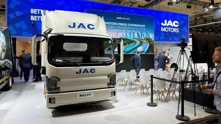JAC presenta en Alemania su nueva gama electrificada para Europa