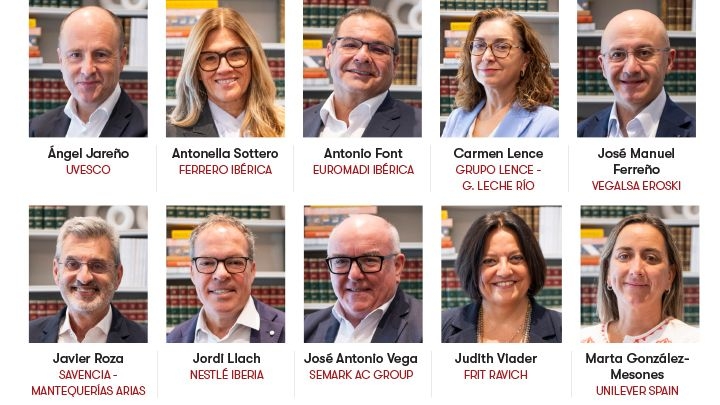 Profesionales de la industria y la distribución participantes en el IV Encuentro de CEO