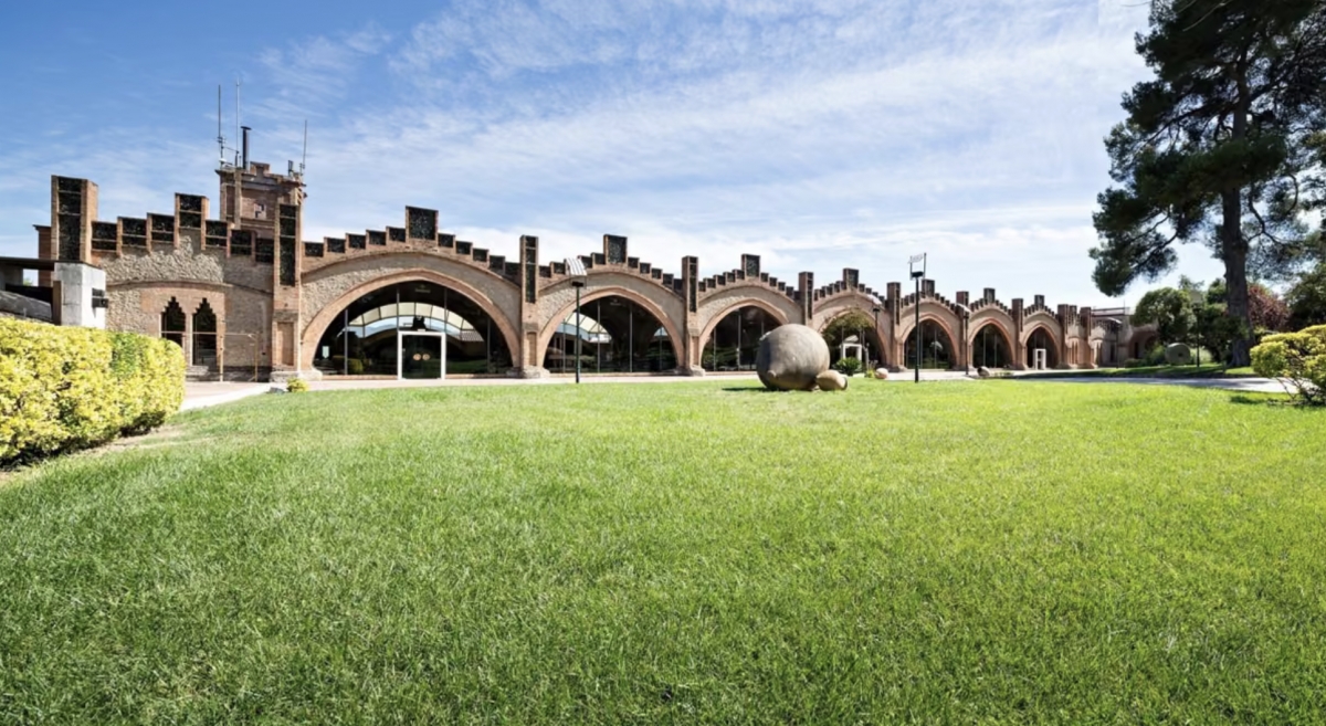 Raventós Codorníu vende su bodega Artesa Winery en Estados Unidos para concentrarse en España y Argentina