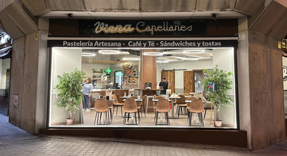 Viena Capellanes inaugura cafetería en la calle Ponzano de Madrid