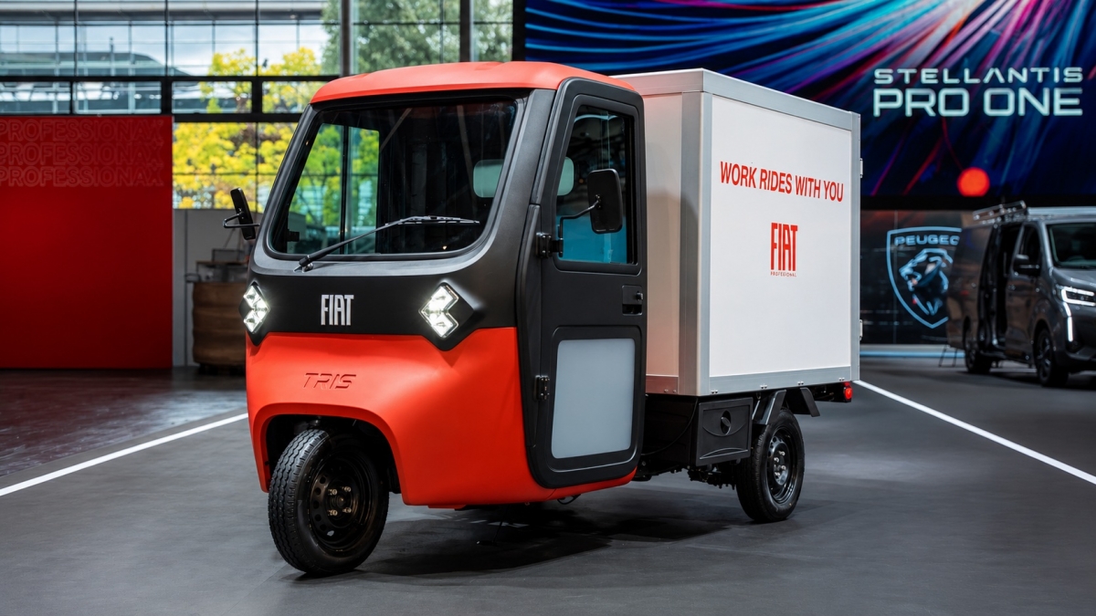 TRIS es el primer vehículo comercial eléctrico de tres ruedas desarrollado por Fiat Professional.