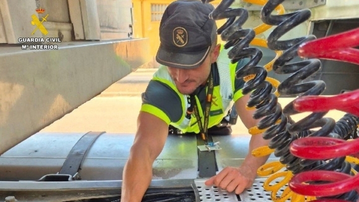 Investigado un camionero en Soria por manipular un tacógrafo con un imán y dar positivo en alcohol