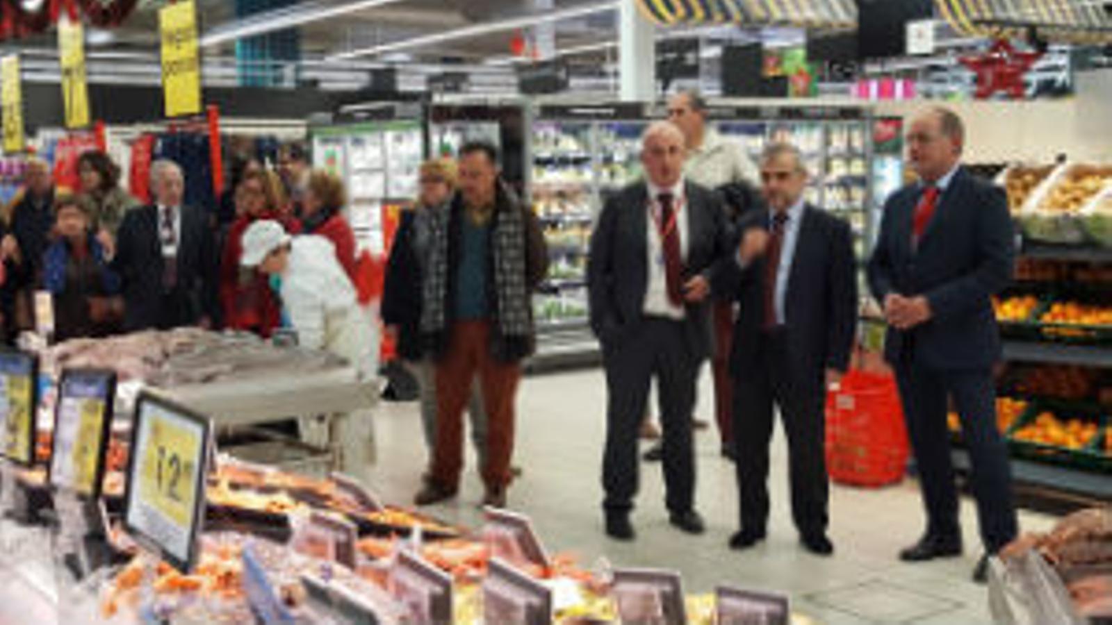 Inauguración del supermercado de Vegalsa-Eroski en La Bañeza - 