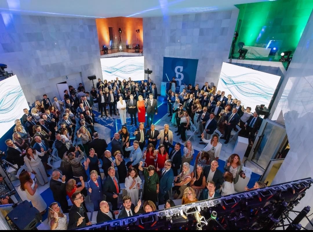 El evento congregó a más de un centenar de personas.