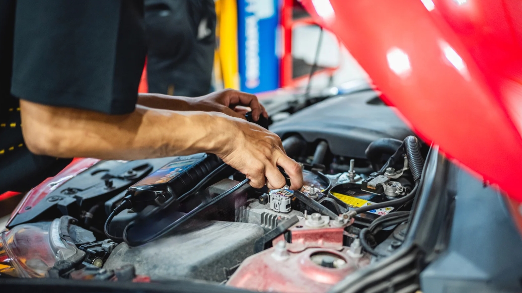 El 80% de los españoles está concienciado con el mantenimiento del coche, pero sólo uno de cada tres acude al taller a realizarlo