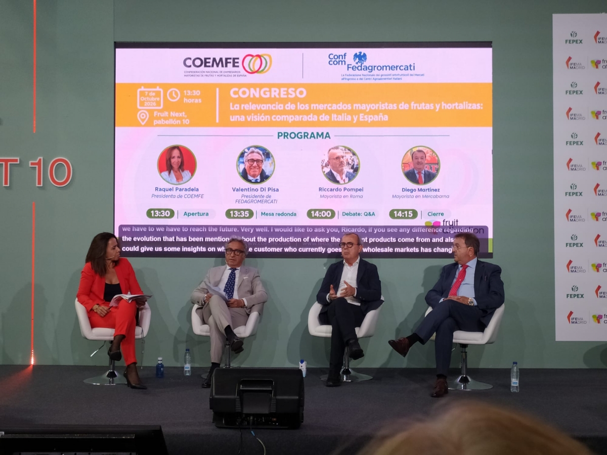 De izquierda a derecha: Raquel Paradela (Coemfe), Valentino di Pisa (Fedegromercati), Riccardo Pompei (mayorista de Roma) y Diego Martínez (Mercabarna).