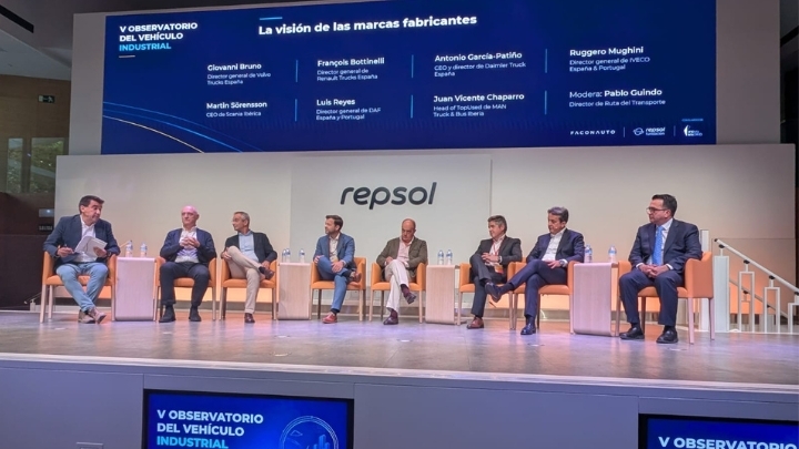 El dilema de los fabricantes con los camiones eléctricos: entre la falta de demanda y la obligación (europea) de tener oferta