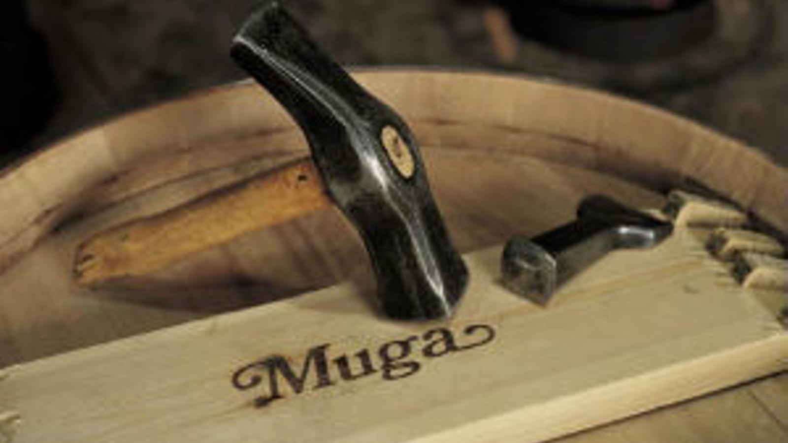 Muga invierte 2,5 millones al año en la fabricación de 2.000 barricas