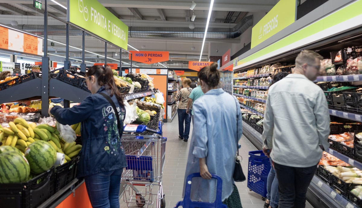 Aldi mantiene el pulso a Mercadona y baja precios un 0,3% hasta septiembre