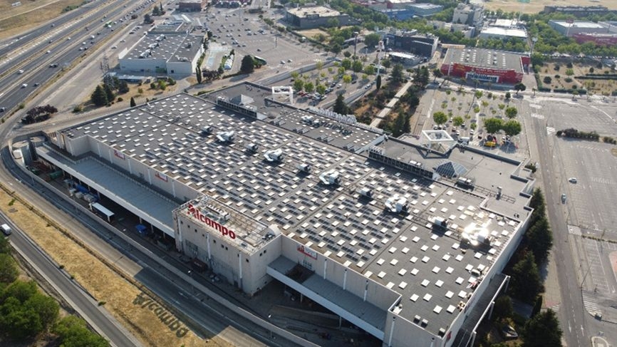 Helexia ha desarrollado una instalación fotovoltaica en la cubierta del establecimiento, que permitirá generar electricidad renovable para su consumo en el propio centro.